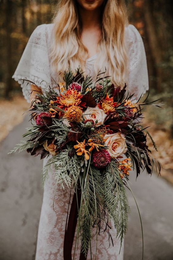 Beautiful autumn wedding bouquet #weddingbouquet fall wedding ideas
