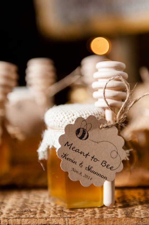 Autumn wedding favor ideas - honey wedding favor #autumn #wedding #fallfavor