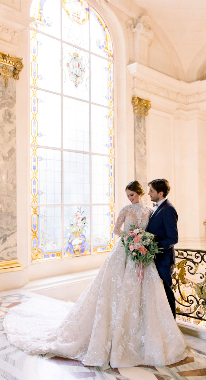 bride and groom wedding photo, wedding photos ,elegant wedding #pariswedding #elegantwedding