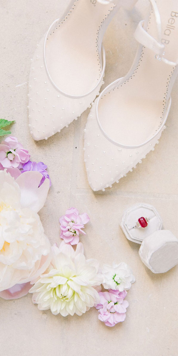 white wedding shoes, white pumpls, lace wedding shoes, lace wedding heels #weddingshoes