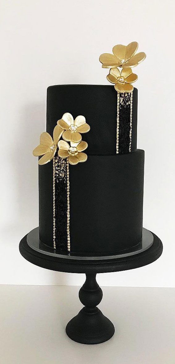 best black wedding cake,  black and gold wedding cake, dark wedding cakes, black buttercream wedding cake, black wedding cakes 2020