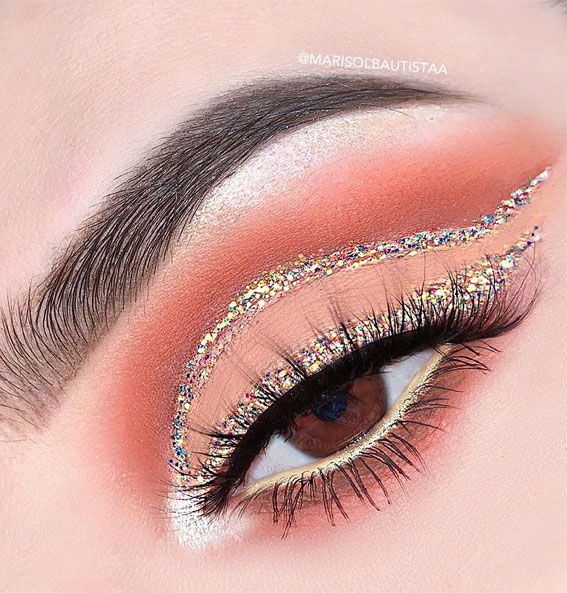 gold eye cut crease, eye shadow look, eye makeup look, make up ideas , eye shadow makeup look