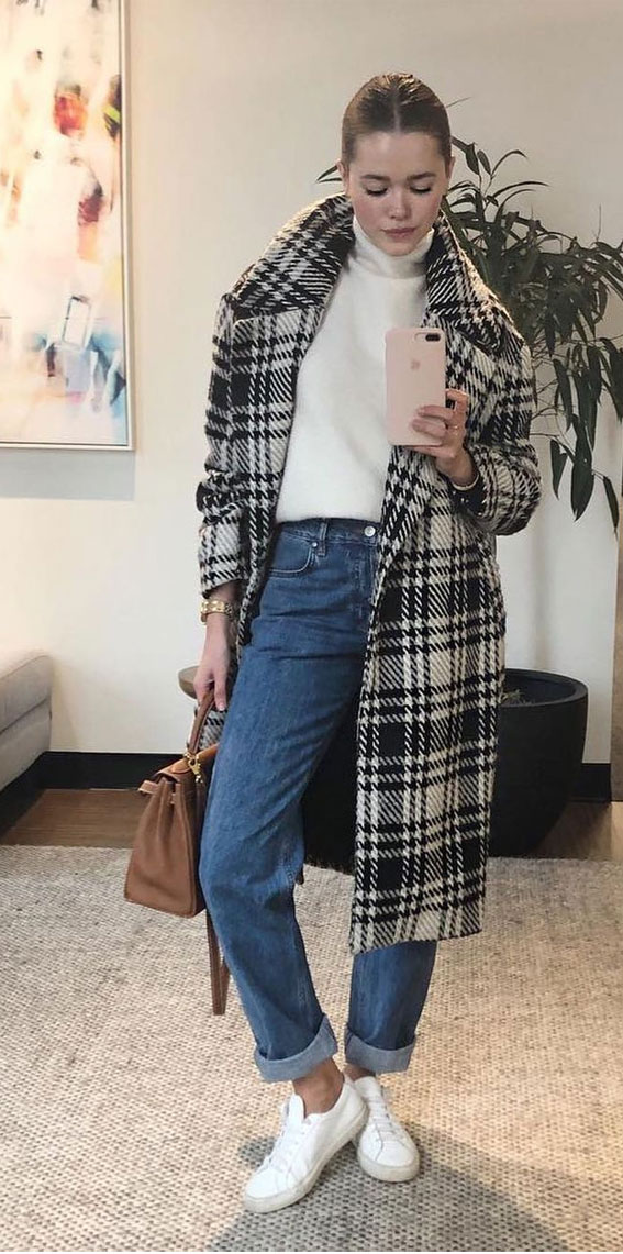 plaid jacket with ripped jeans, oversized jumper fall outfit, fall outfit, fall fashion, oversized jumper, autumn outfit , fall fashion 2020