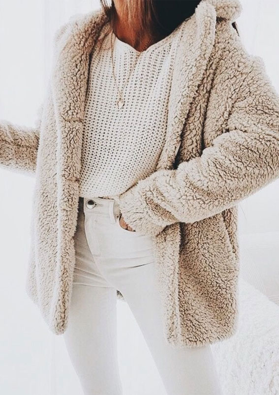 winter outfit, winter fashion, oversized jumper, winter outfit , winter fashion 2020, what to wear this winter, winter coats, winter coat ideas, winter fashion ideas, teddy bear coats, teddy bear jackets, teddy jacket outfits