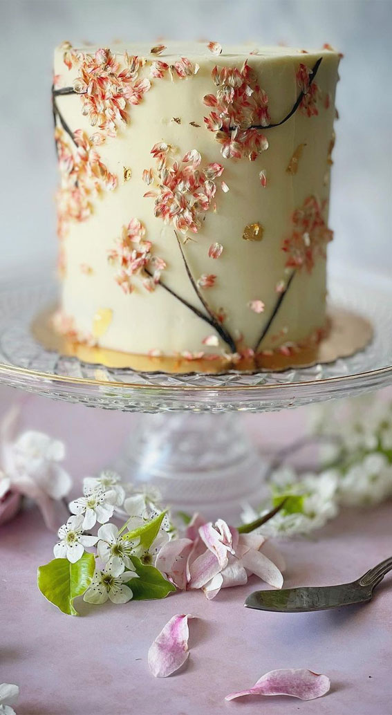 cherry blossom wedding cake, pressed flower wedding cakes, pressed flower wedding cake, edible flower wedding cakes, dried edible pressed flowers, pressed flower cake, wedding cakes 2021, wedding cake trends 2021