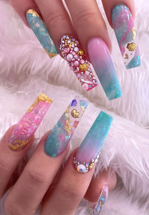 12 Lovely Dry Flower Nail Designs - The Glossychic | Flower nail designs,  Purple nails, Nail designs