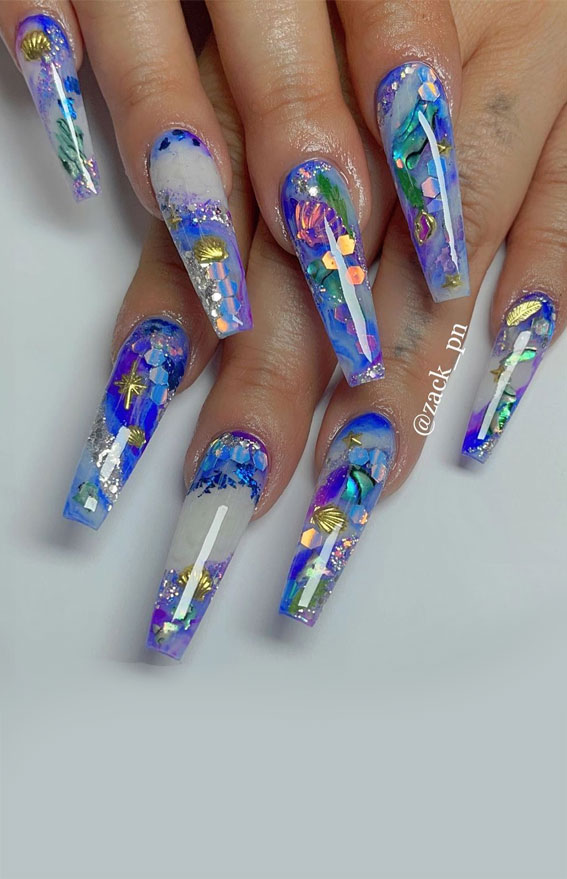 beach themed nails, encapsulated sea shell nails, encapsulated flower nails, encapsulated dried flower nails, encapsulated nails, encapsulated nail art, encapsulated nails 2021, encapsulated nails ideas, gel encapsulated nails, encapsulated nails designs, short encapsulated nail, dried pressed flowers for nails