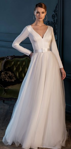 10 Beautiful & Classic Wedding Dresses 2021 | Wedding Gowns 2021