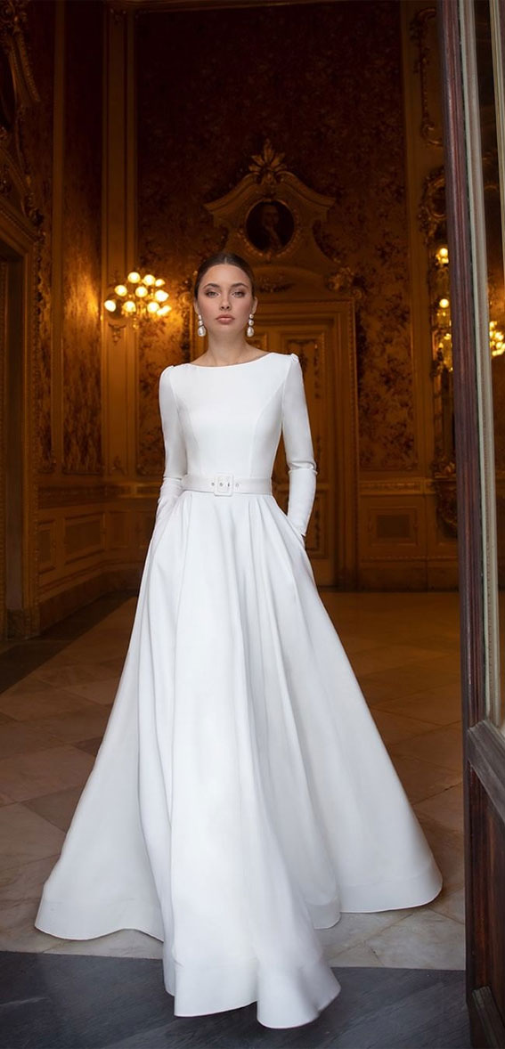 long sleeve wedding dress, classic wedding dress, ball gown wedding dresses 2021