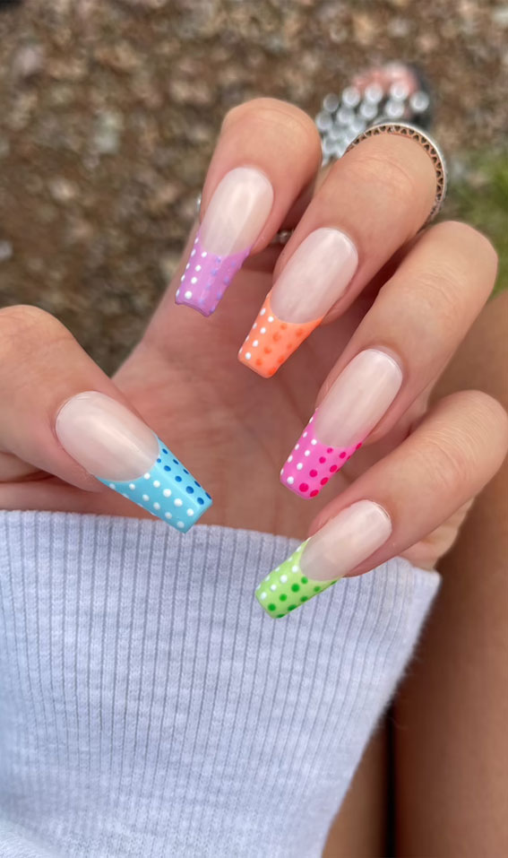 multi-colored polka dot french tips, polka dot nail tips, different color polka dot nails, polka dot french nails, kylie jenner nails