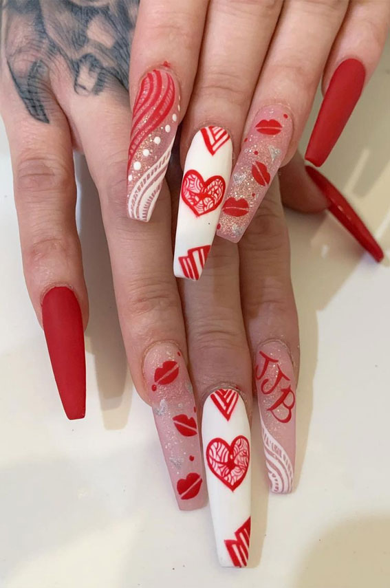 kiss and heart red nails, valentines nails, valentine's day nails 2022, red heart nails