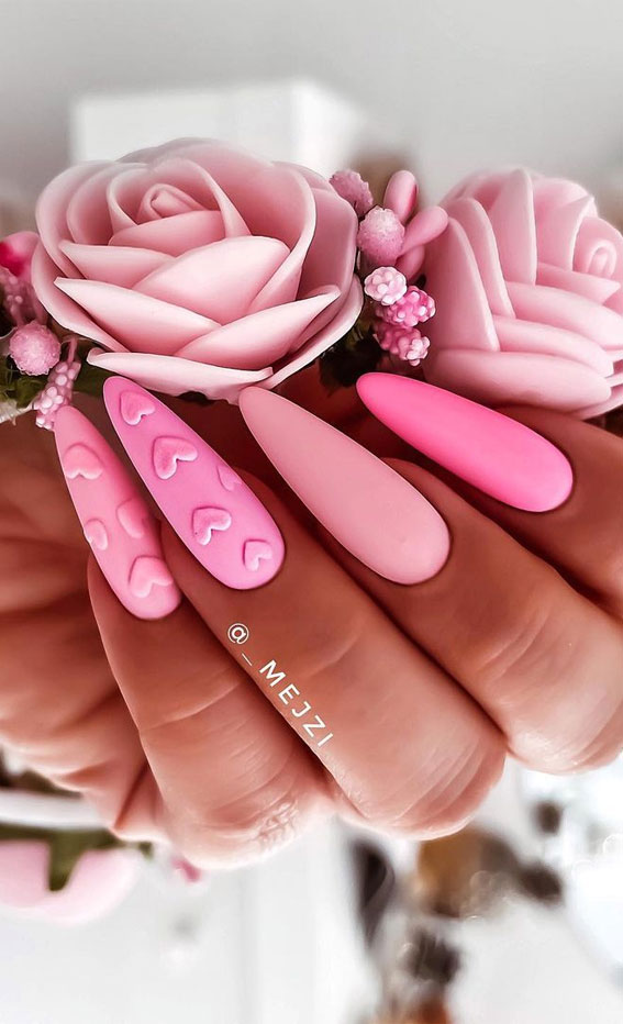 35 Cute Valentine’s Day Nails You’ll Want To Wear : Pink Heart Nails