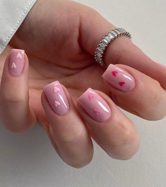 35 Cute Valentine’s Day Nails You’ll Want To Wear : Pink Ombre Heart Nails