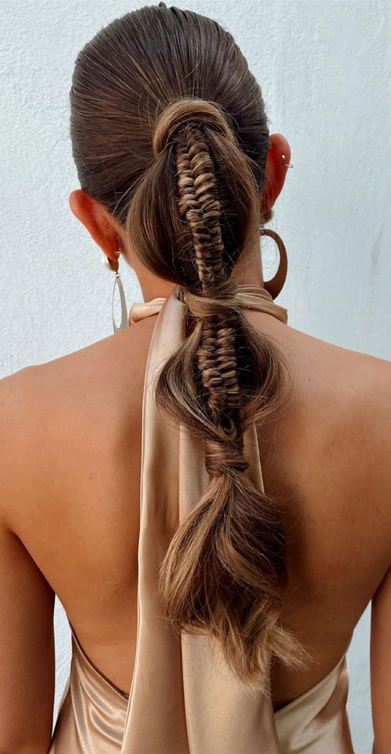 20 Gorgeous Graduation Hairstyles to Pair with Your Cap and Gown
