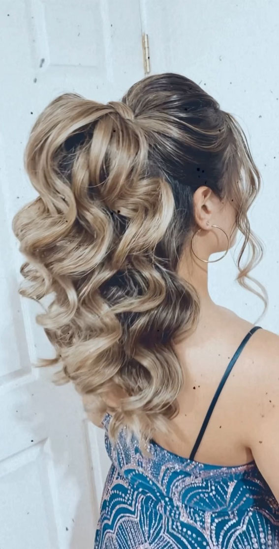 50 Breathtaking Prom Hairstyles For An Unforgettable Night : Ponytail Half Up + Big Curls