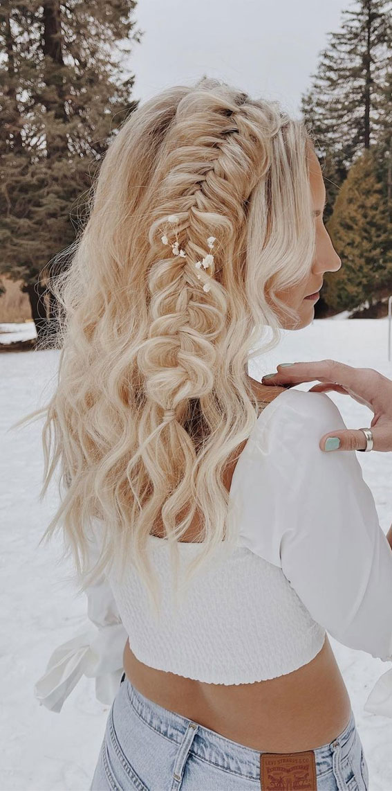 textured half up half down, braid half up, prom hairstyles 2022, prom hairstyle, prom hairstyle down, hair down prom hairstyle, prom upstyles, half up half down prom, glam hollywood hairstyle, messy updo prom, prom updo, best prom hairstyles, ponytail prom hairstyle