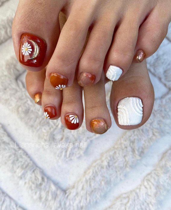 50 Cute Summer Toe Nails for 2022 : Crescent Moon + Flower Boho Vibes