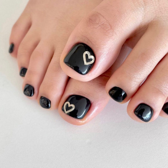 50 Cute Summer Toe Nails for 2022 : Clear Heart Embellishment