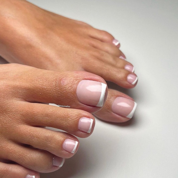 50 Best Wedding Toe Nails : Classic French Pedicure