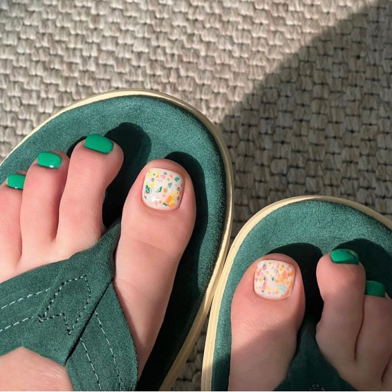 50 Trendy Pedicure Designs To Dress Up Your Toe Nails : Flower Inside +Green Toe Nails