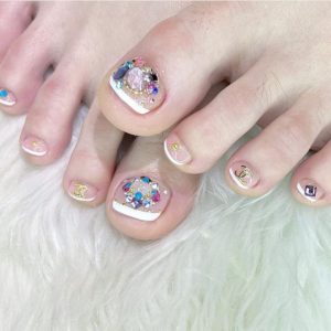 50 Best Wedding Toe Nails : Jewel Encrusted Toe Nails 1 - Fab Mood ...