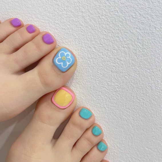 50 Trendy Pedicure Designs To Dress Up Your Toe Nails : Green, Purple Flower Toe Nails