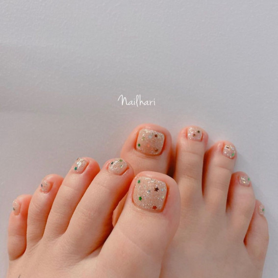 50 Trendy Pedicure Designs To Dress Up Your Toe Nails : Shimmery with Stars
