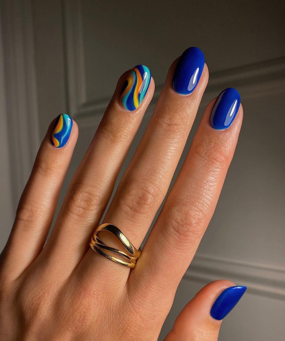 40 Pretty Summer Nails To Wear Right Now : Royal Blue + Swirl Nails
