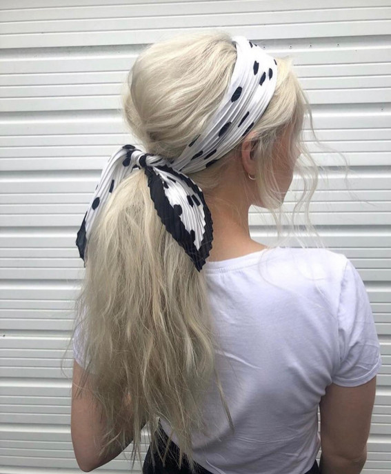 42 Cute and Easy Summer Hairstyles for 2022 : Icy Blonde Pony + Pleated Scarf