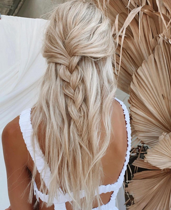 42 Cute and Easy Summer Hairstyles for 2022 : Undone French Braid Half Up