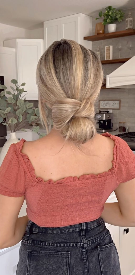 42 Cute and Easy Summer Hairstyles for 2022 : Wrapped Lob Bun