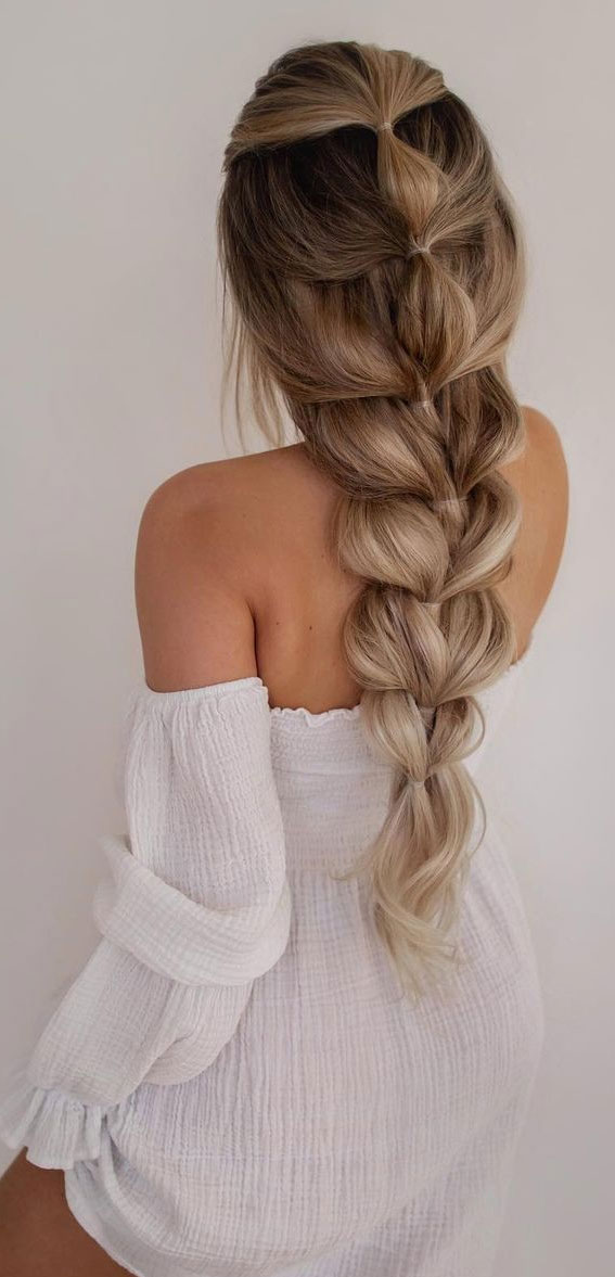 42 Cute and Easy Summer Hairstyles for 2022 : Bubble Braids + Pull Through