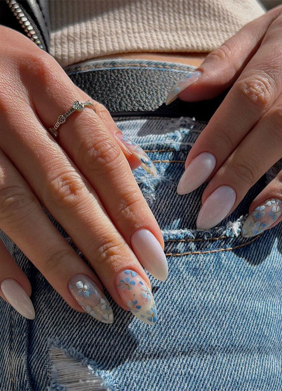 40 Pretty Summer Nails To Wear Right Now : Blue Floral Translucent Nails