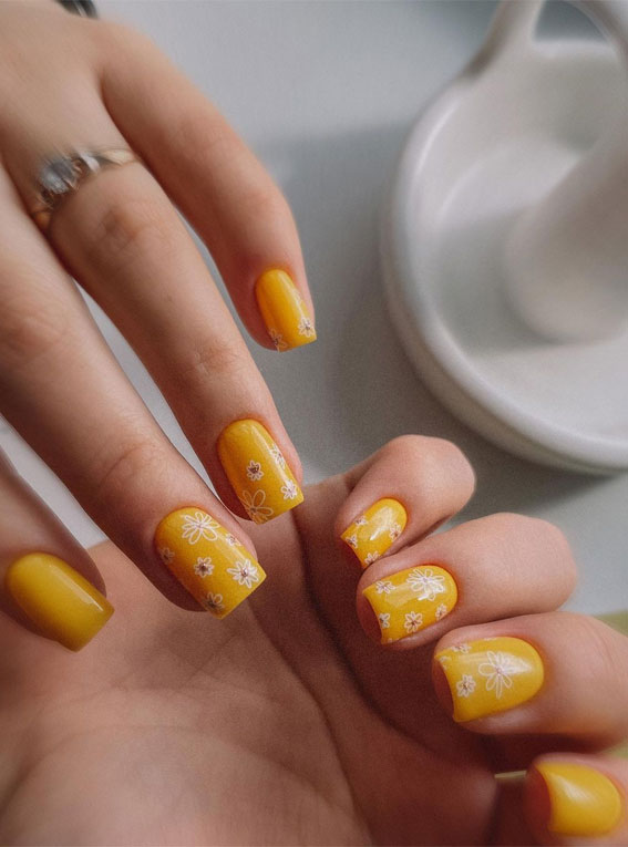 40 Pretty Summer Nails To Wear Right Now : Mustard Yellow Nails with Flowers