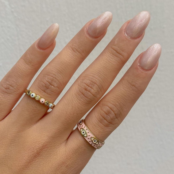 33 Hailey Bieber Glazed Donut Nails : Shimmery Nude Pearl Nails