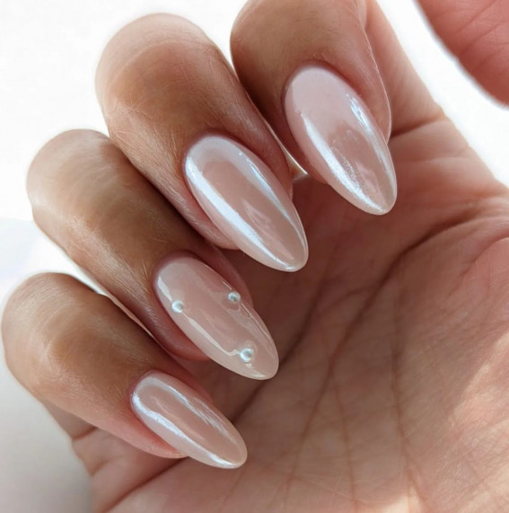 33 Hailey Bieber Glazed Donut Nails : Pearl on Pearl 1 - Fab Mood