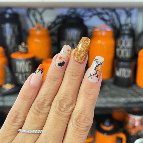 47 Cute & Spooky Halloween Nail Ideas 2022 : Mix and Match Halloween Nails