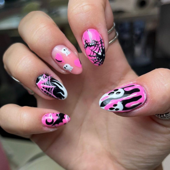 47 Cute & Spooky Halloween Nail Ideas 2022 : Black and Pink Spooky Nails