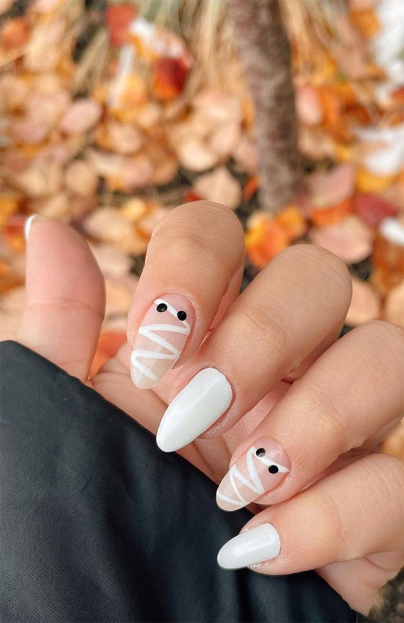 47 Cute & Spooky Halloween Nail Ideas 2022 : White Mummy Halloween Nails