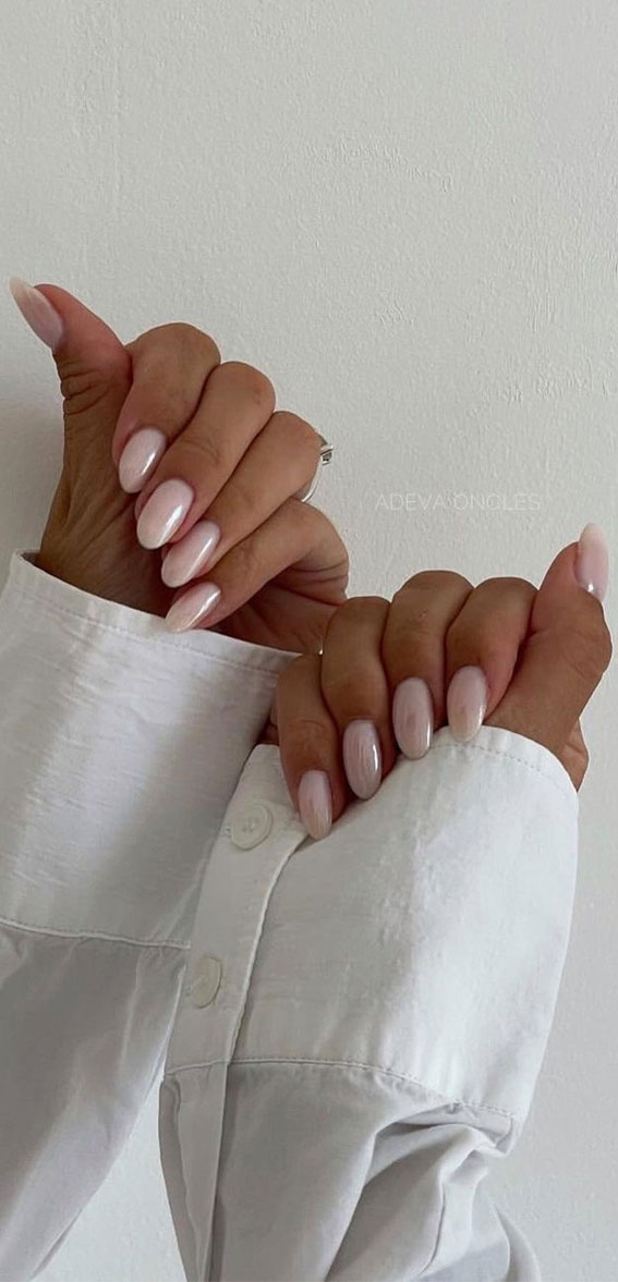 45 Glazed Donut Nails To Try Yourself : Oval-Shaped Minimalist Nails