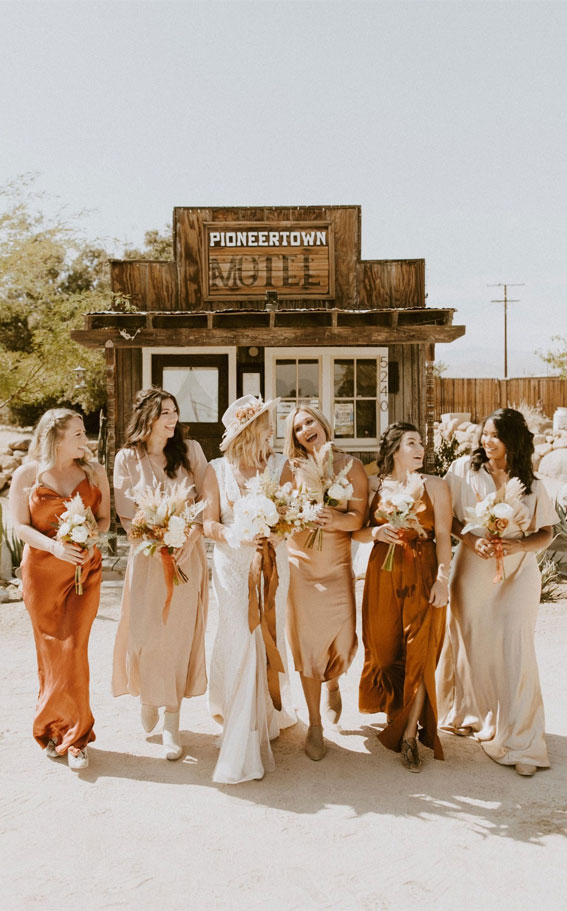 mix and match bridesmaid dresses, autumn bridesmaid ideas, fall bridesmaid dresses, boho wedding