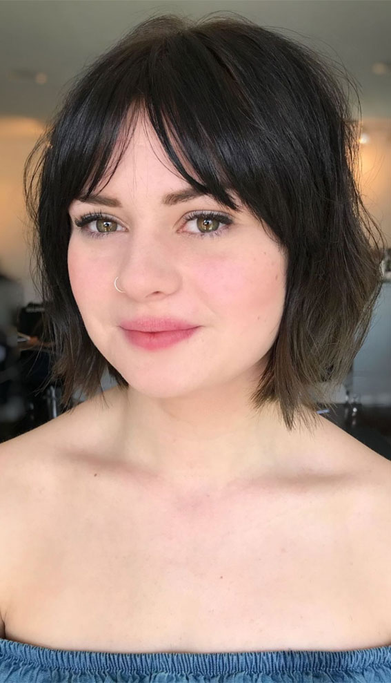 25 Best Haircuts For Round Faces : Textured Bob with Bangs