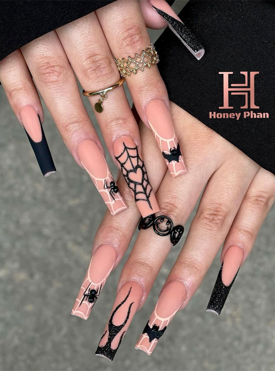 50 Best Halloween Nails 2022 : Shimmery Black Halloween Long Nails