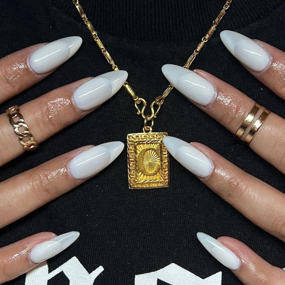 35 Best Optical Illusion Nails : Milky White French Nails