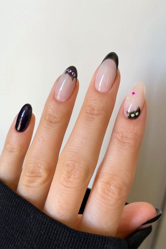 50 Cute Spooky Halloween Nail Ideas : Black Cat + Black French Tip Nails