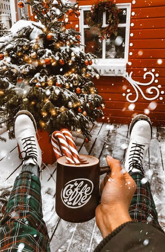 christmas aesthetic pictures, christmas aesthetic wallpaper, cozy christmas, christmas aesthetic, christmas pictures, christmas aesthetic images