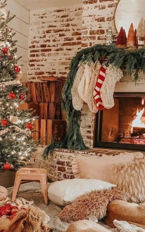 christmas aesthetic pictures, christmas aesthetic wallpaper, cozy christmas, christmas aesthetic, christmas pictures, christmas aesthetic images