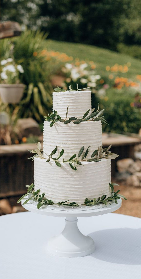 wedding cake, simple wedding cake, three-tiered wedding cake
