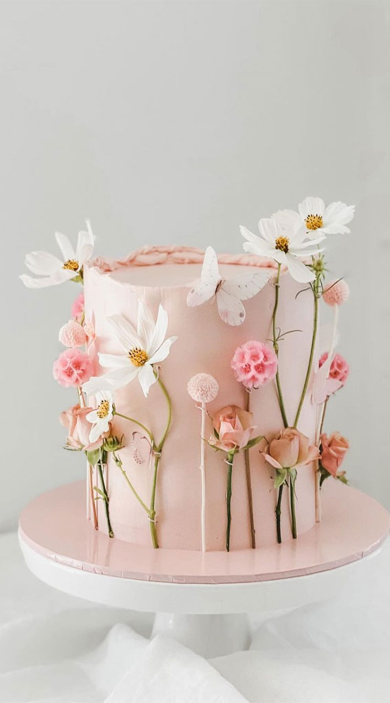 pressed flower cake, edible flower cake, edible flower wedding cake, wedding cake trends, summer wedding cake, simple wedding cake, simple cake, edible cake ideas