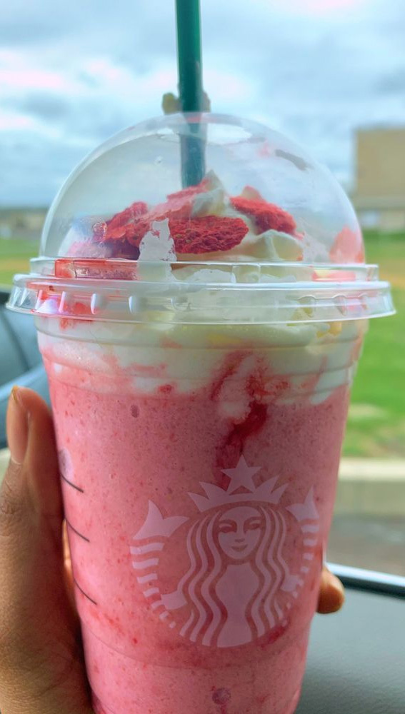 50+ Starbucks Drinks For Your Next Order : Strawberry Frappuino